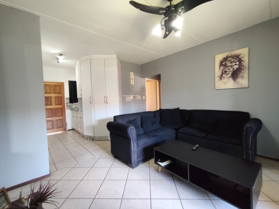 2 Bedroom Property for Sale in Little Falls Gauteng
