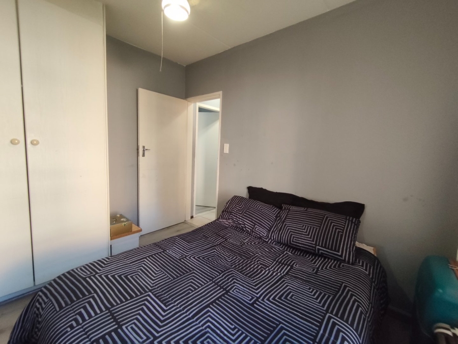 2 Bedroom Property for Sale in Little Falls Gauteng