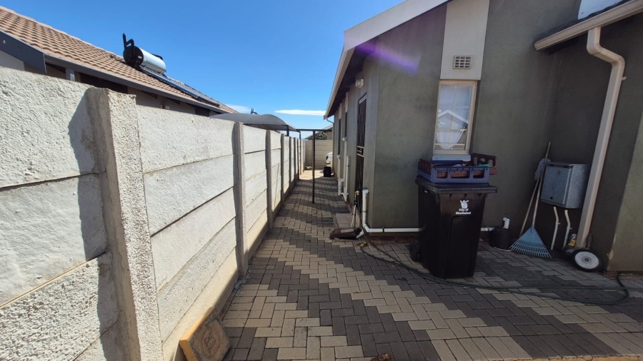 3 Bedroom Property for Sale in Palm Ridge Gauteng