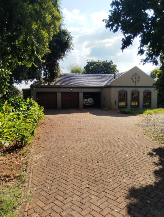 4 Bedroom Property for Sale in Raslouw A H Gauteng