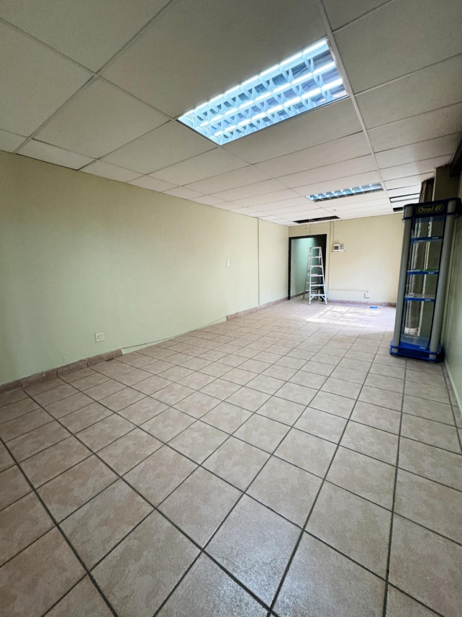 To Let Commercial Property for Rent in Wierda Park Gauteng