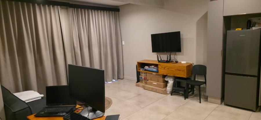 To Let 1 Bedroom Property for Rent in Sandown Estate Gauteng