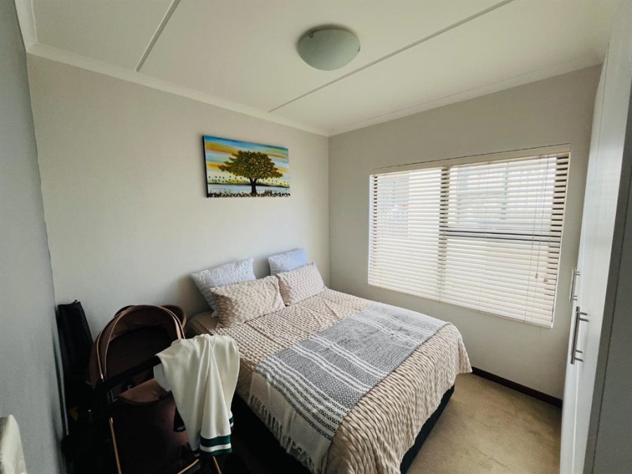 To Let 2 Bedroom Property for Rent in Erand Gardens Gauteng