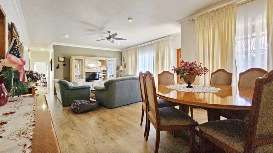 2 Bedroom Property for Sale in Three Rivers East Gauteng