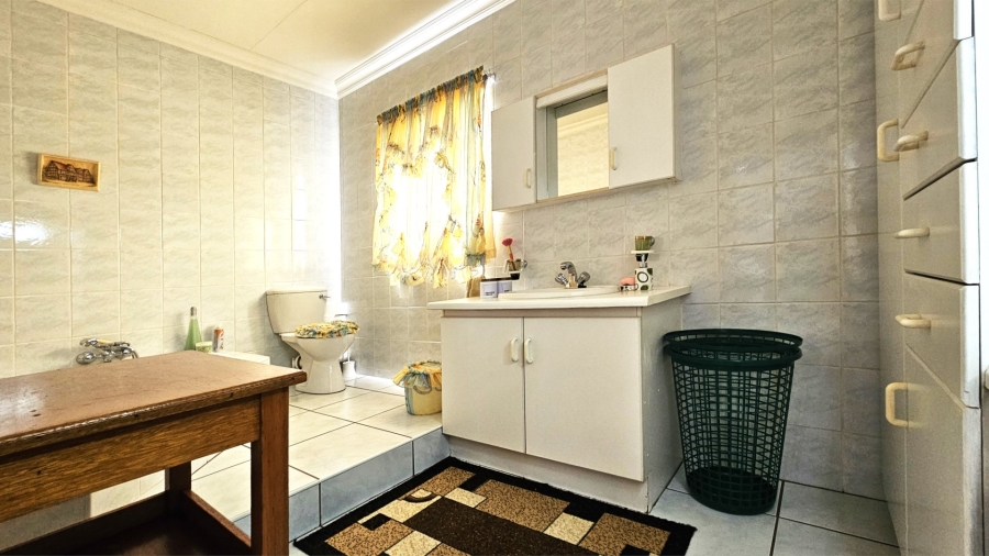 2 Bedroom Property for Sale in Three Rivers East Gauteng