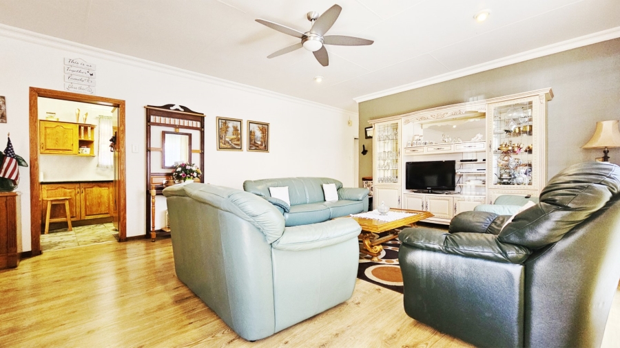 2 Bedroom Property for Sale in Three Rivers East Gauteng