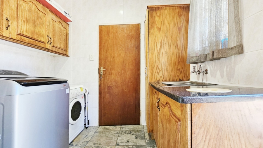 2 Bedroom Property for Sale in Three Rivers East Gauteng