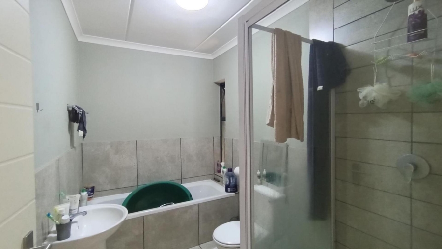 2 Bedroom Property for Sale in Eveleigh Gauteng