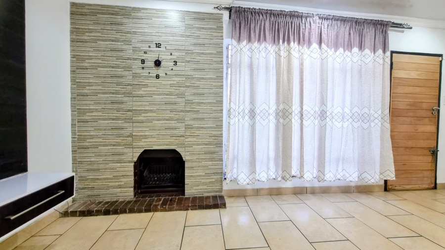 3 Bedroom Property for Sale in Sonland Park Gauteng