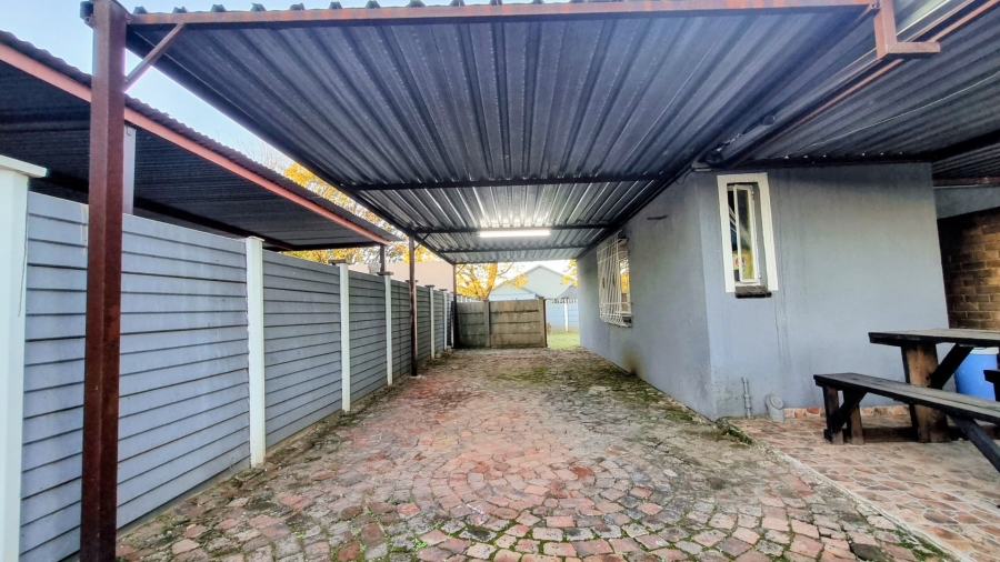 3 Bedroom Property for Sale in Sonland Park Gauteng