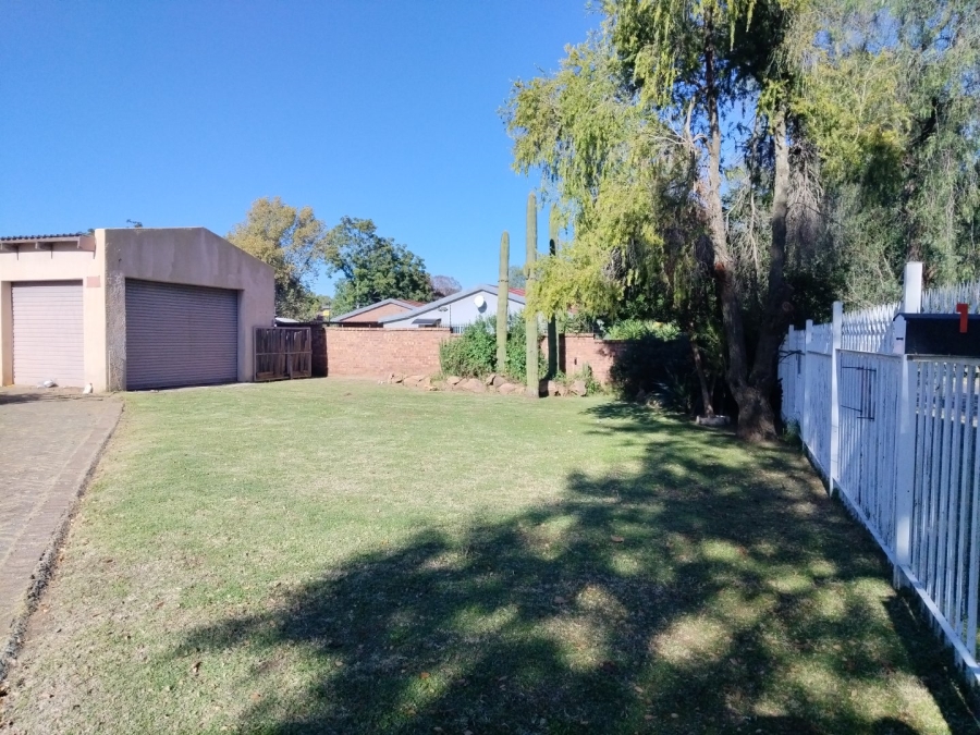 3 Bedroom Property for Sale in Rensburg Gauteng