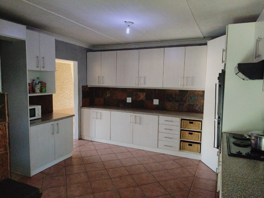 3 Bedroom Property for Sale in Rensburg Gauteng