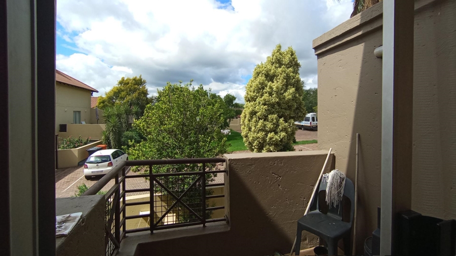 2 Bedroom Property for Sale in Vorna Valley Gauteng