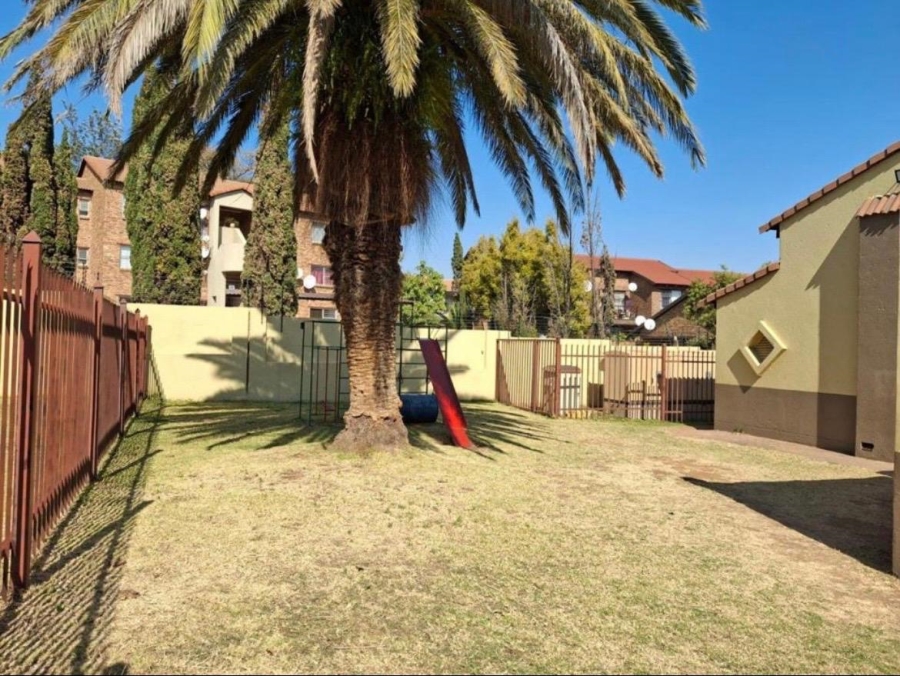 2 Bedroom Property for Sale in Vorna Valley Gauteng