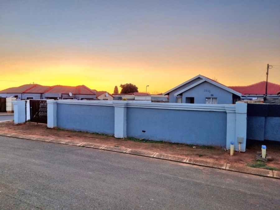 2 Bedroom Property for Sale in Dawn Park Gauteng