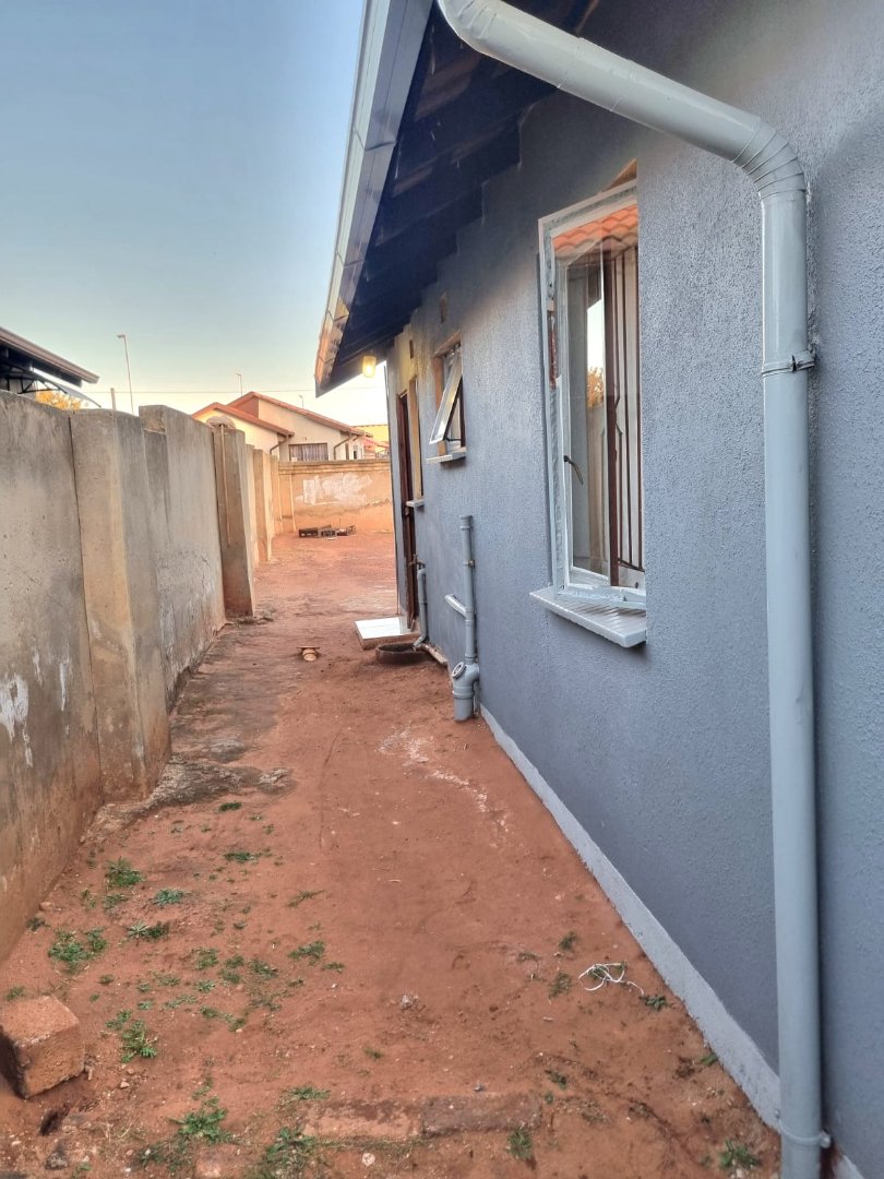 2 Bedroom Property for Sale in Dawn Park Gauteng