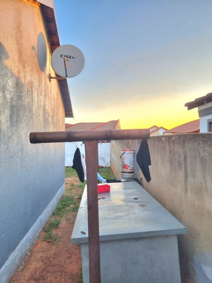 2 Bedroom Property for Sale in Dawn Park Gauteng