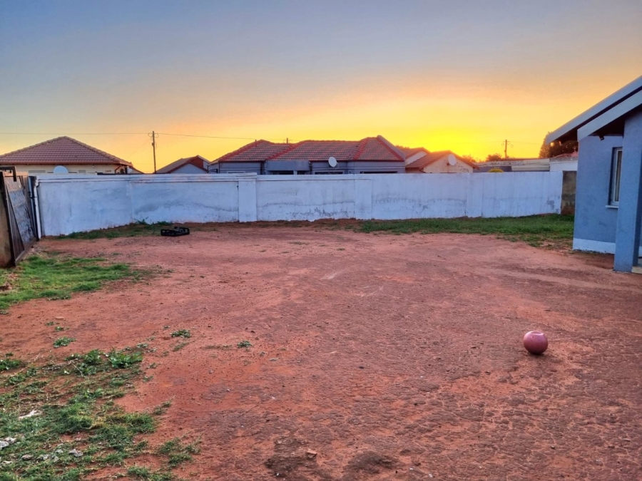 2 Bedroom Property for Sale in Dawn Park Gauteng