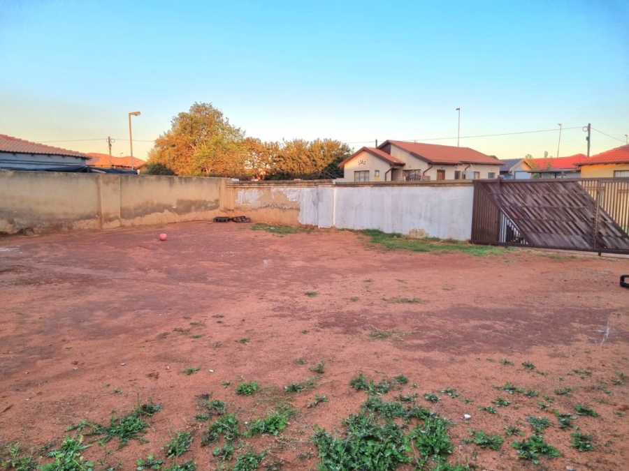2 Bedroom Property for Sale in Dawn Park Gauteng