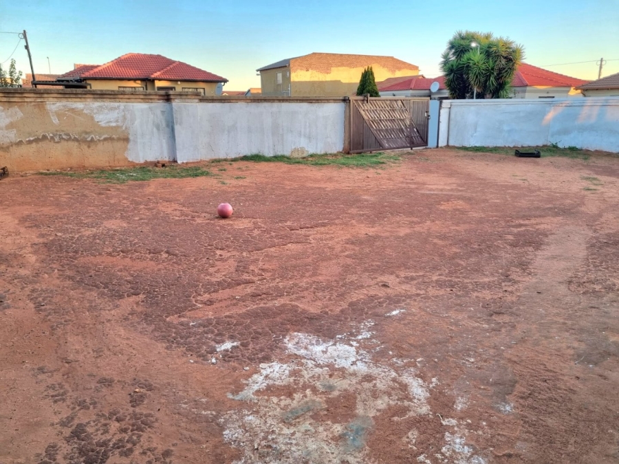 2 Bedroom Property for Sale in Dawn Park Gauteng