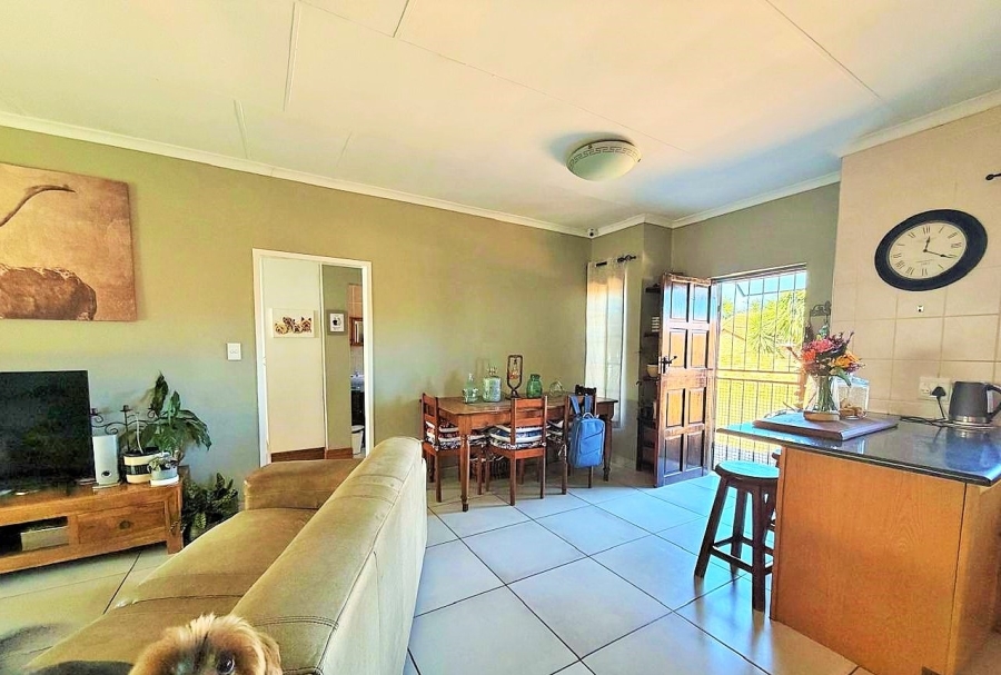 2 Bedroom Property for Sale in Rooihuiskraal North Gauteng