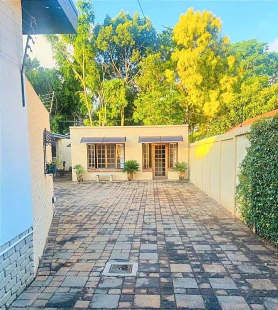 To Let 1 Bedroom Property for Rent in Brooklyn Gauteng