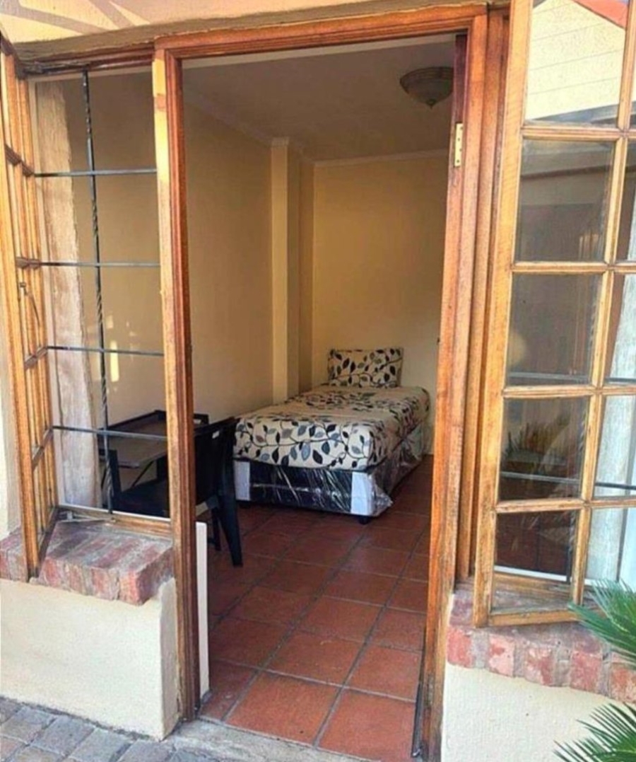 To Let 1 Bedroom Property for Rent in Brooklyn Gauteng