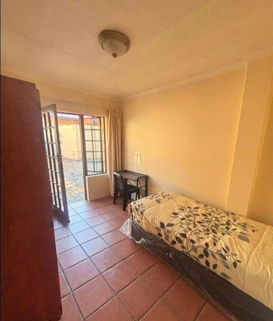 To Let 1 Bedroom Property for Rent in Brooklyn Gauteng