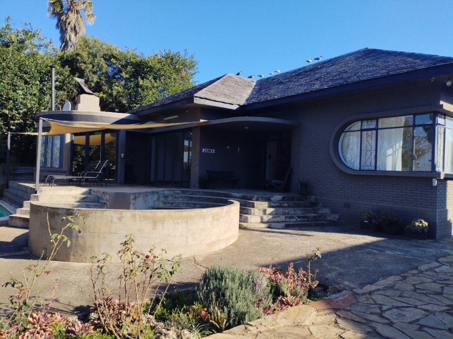 4 Bedroom Property for Sale in Selection Park Gauteng