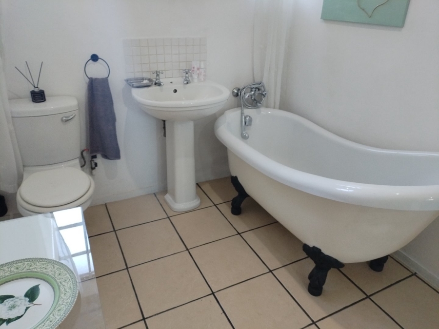 4 Bedroom Property for Sale in Selection Park Gauteng