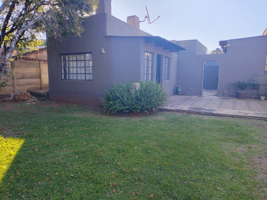 4 Bedroom Property for Sale in Selection Park Gauteng