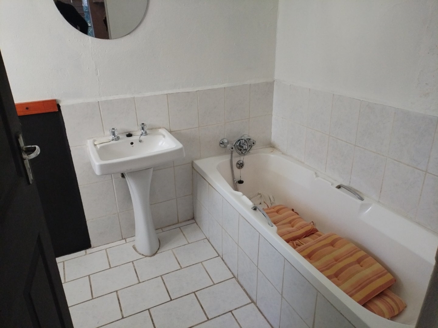 4 Bedroom Property for Sale in Selection Park Gauteng