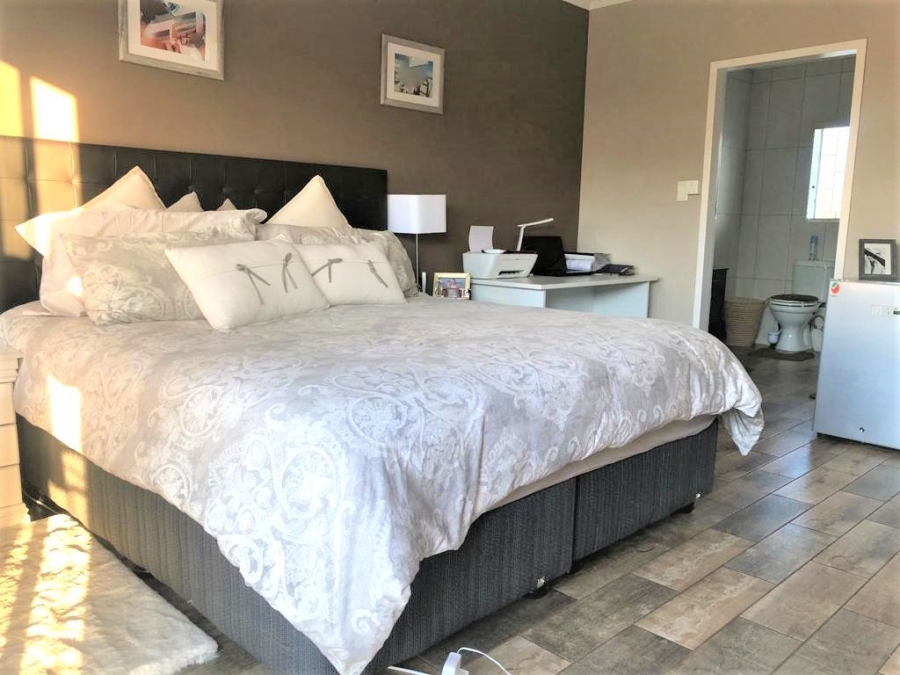 4 Bedroom Property for Sale in Amberfield Gauteng