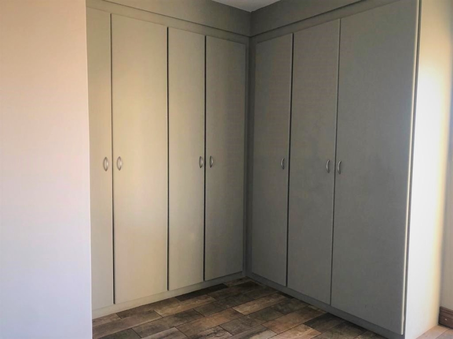 4 Bedroom Property for Sale in Amberfield Gauteng