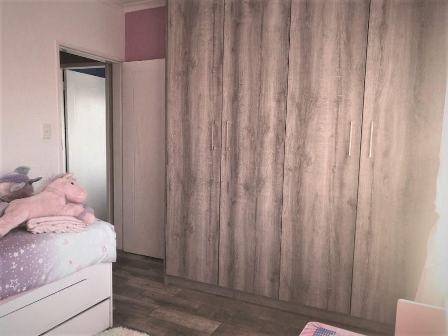 4 Bedroom Property for Sale in Amberfield Gauteng