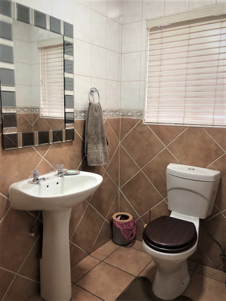 4 Bedroom Property for Sale in Amberfield Gauteng