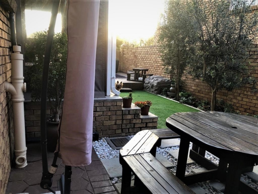 4 Bedroom Property for Sale in Amberfield Gauteng