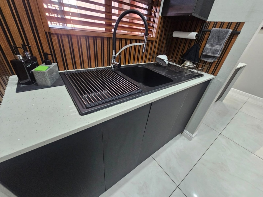 3 Bedroom Property for Sale in Monavoni Gauteng