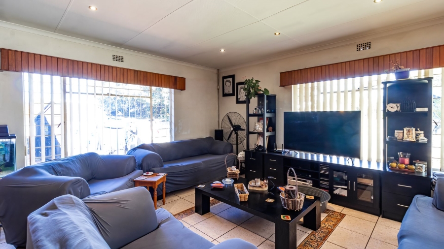 4 Bedroom Property for Sale in Brackenhurst Gauteng