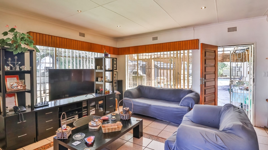 4 Bedroom Property for Sale in Brackenhurst Gauteng