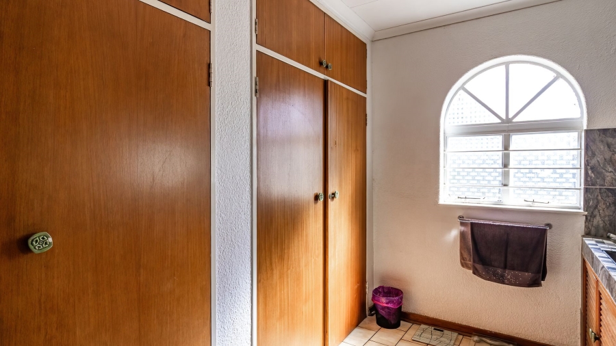 4 Bedroom Property for Sale in Brackenhurst Gauteng
