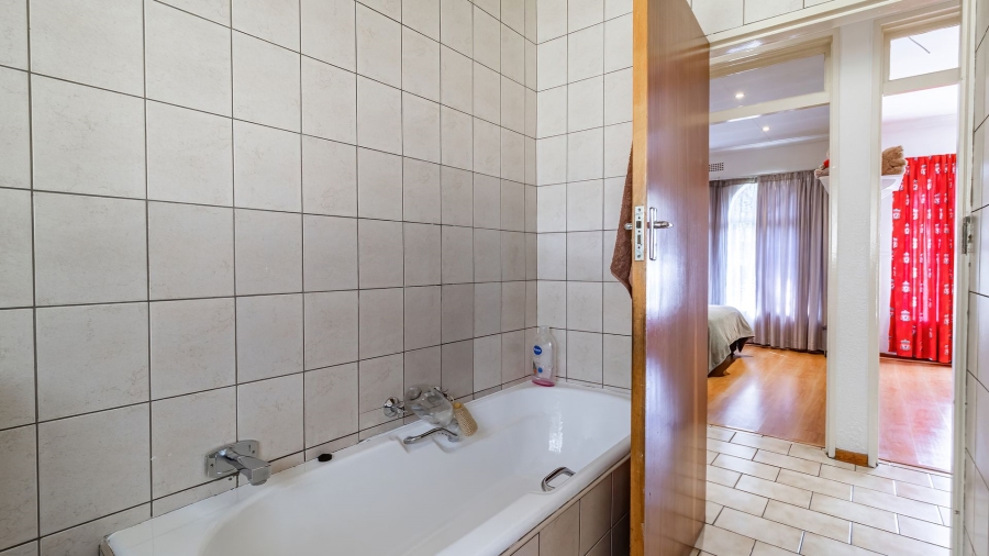 4 Bedroom Property for Sale in Brackenhurst Gauteng