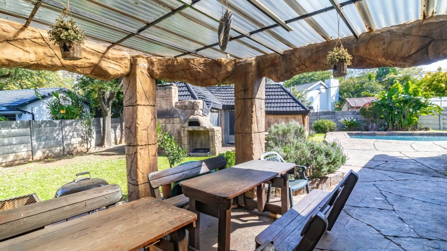 4 Bedroom Property for Sale in Brackenhurst Gauteng