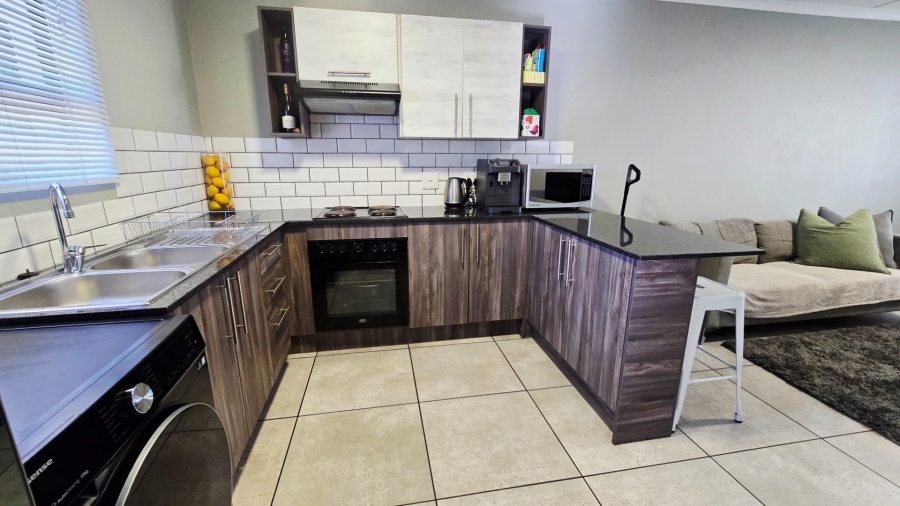 2 Bedroom Property for Sale in Eveleigh Gauteng