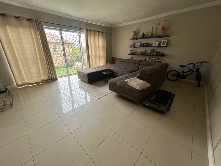 3 Bedroom Property for Sale in Noordwyk Gauteng