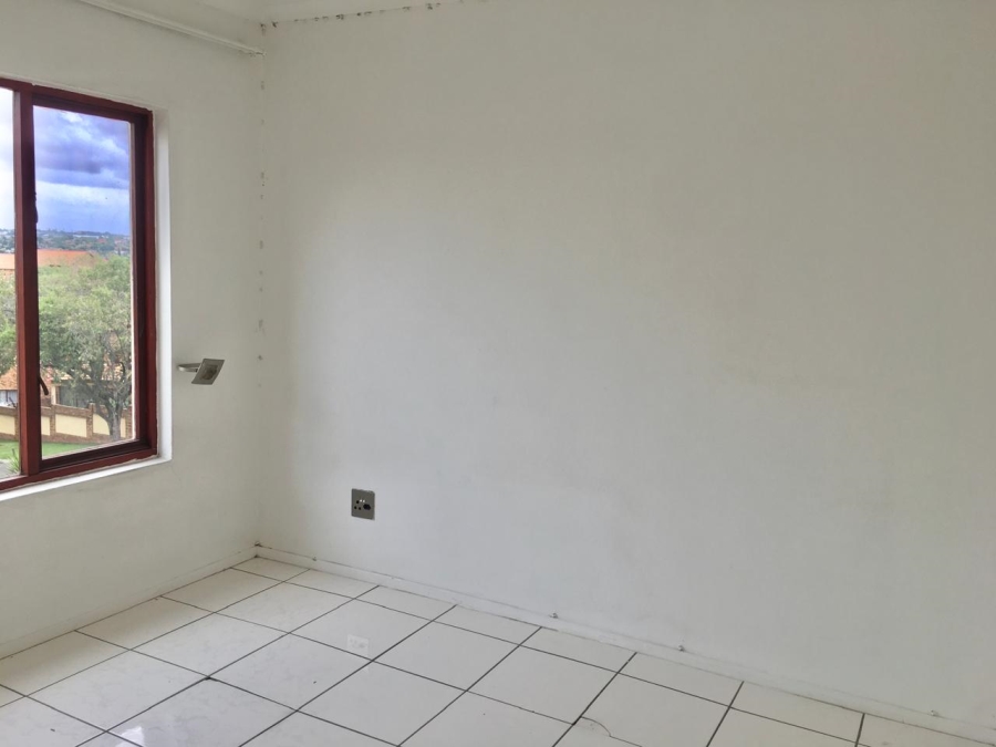 2 Bedroom Property for Sale in Winchester Hills Gauteng
