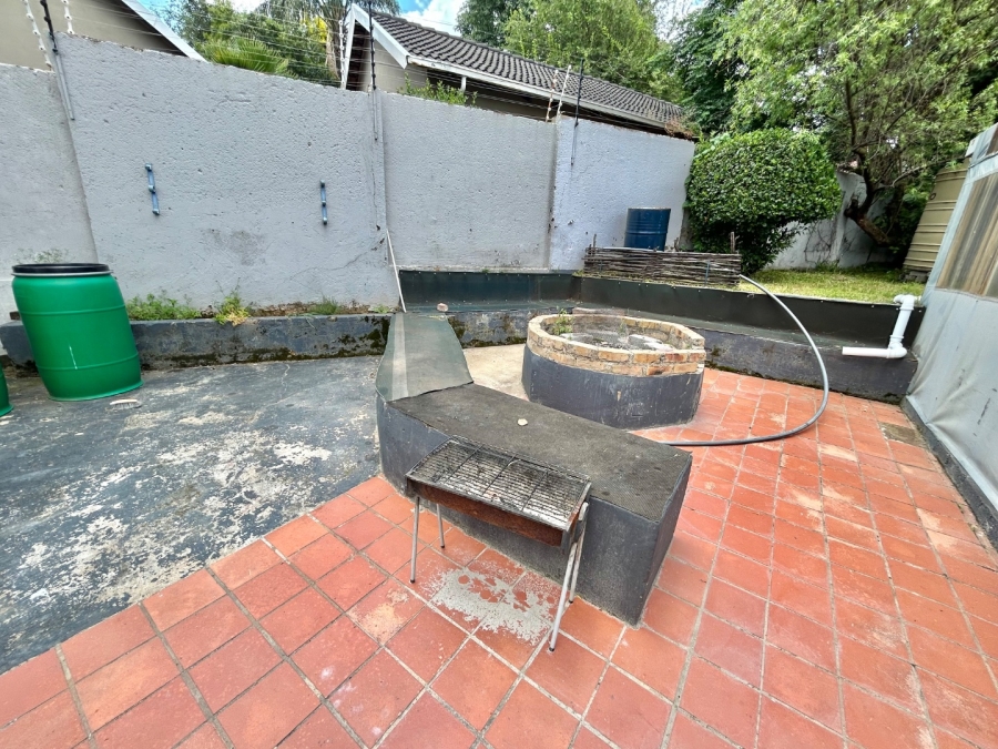 5 Bedroom Property for Sale in Vorna Valley Gauteng