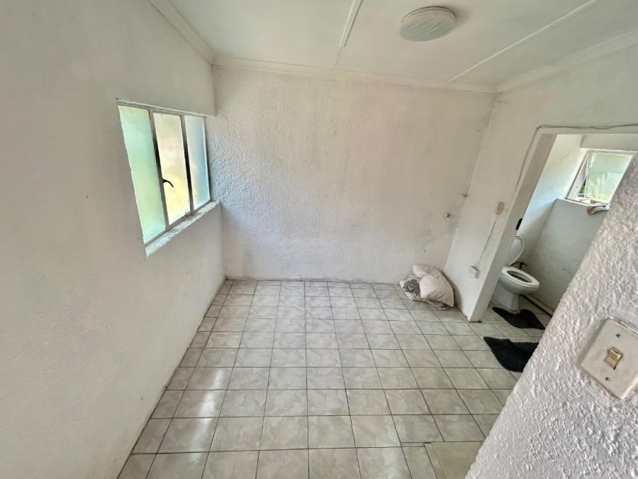 5 Bedroom Property for Sale in Vorna Valley Gauteng