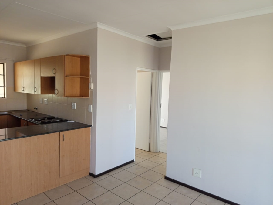 2 Bedroom Property for Sale in Grand Central Gauteng