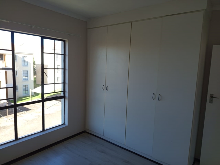 2 Bedroom Property for Sale in Grand Central Gauteng